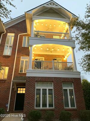 Listing 18058